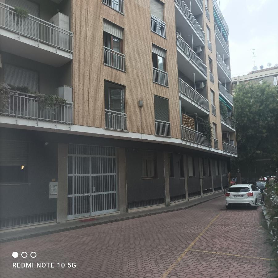 Appartamento Simba Milano Exterior foto